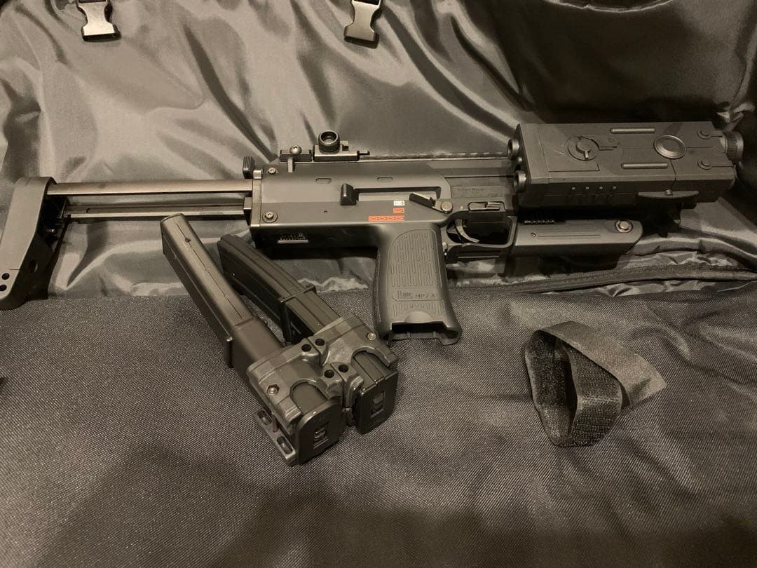 超お得 パーツ多数 東京マルイ 電動ガン MP7A1 USED セットまとめ売り