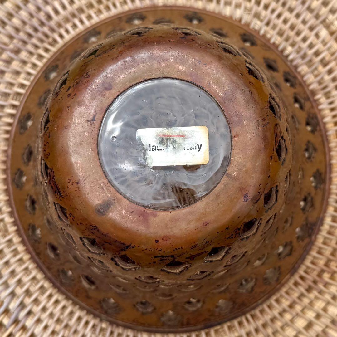 イタリアの素敵なヴィンテージ　ガラス製　カットアウトボウル