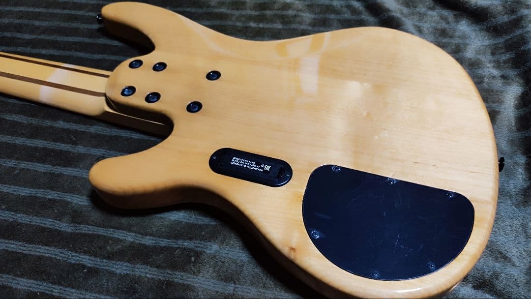 ベース YAMAHA TRB1006J NT