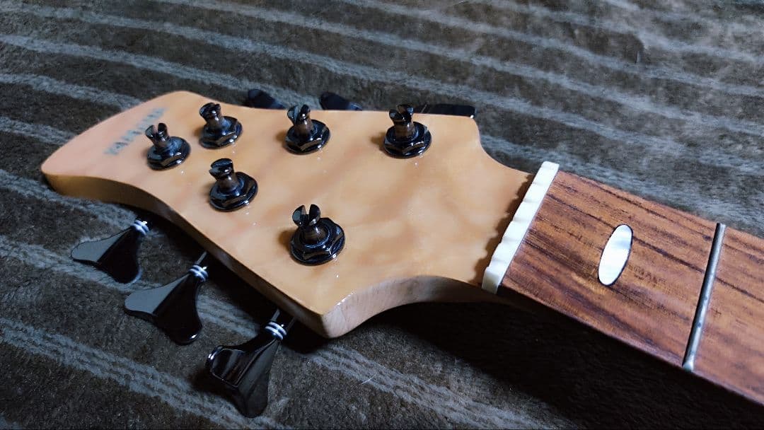 ベース YAMAHA TRB1006J NT