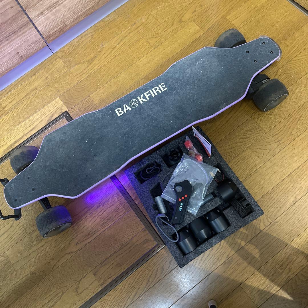 電動スケボー BACKFIRE Zealot S 付属品多数