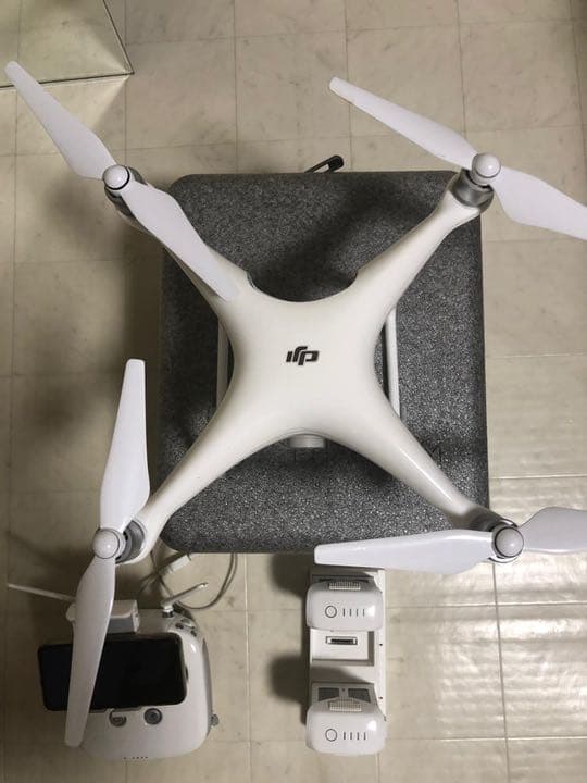 ビデオカメラ DJI Phantom4