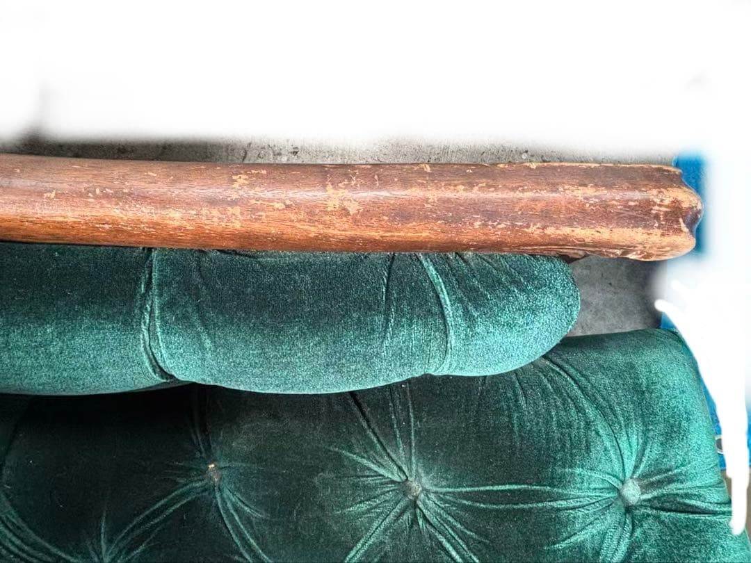 アンティーク　レトロなmaruniソファー