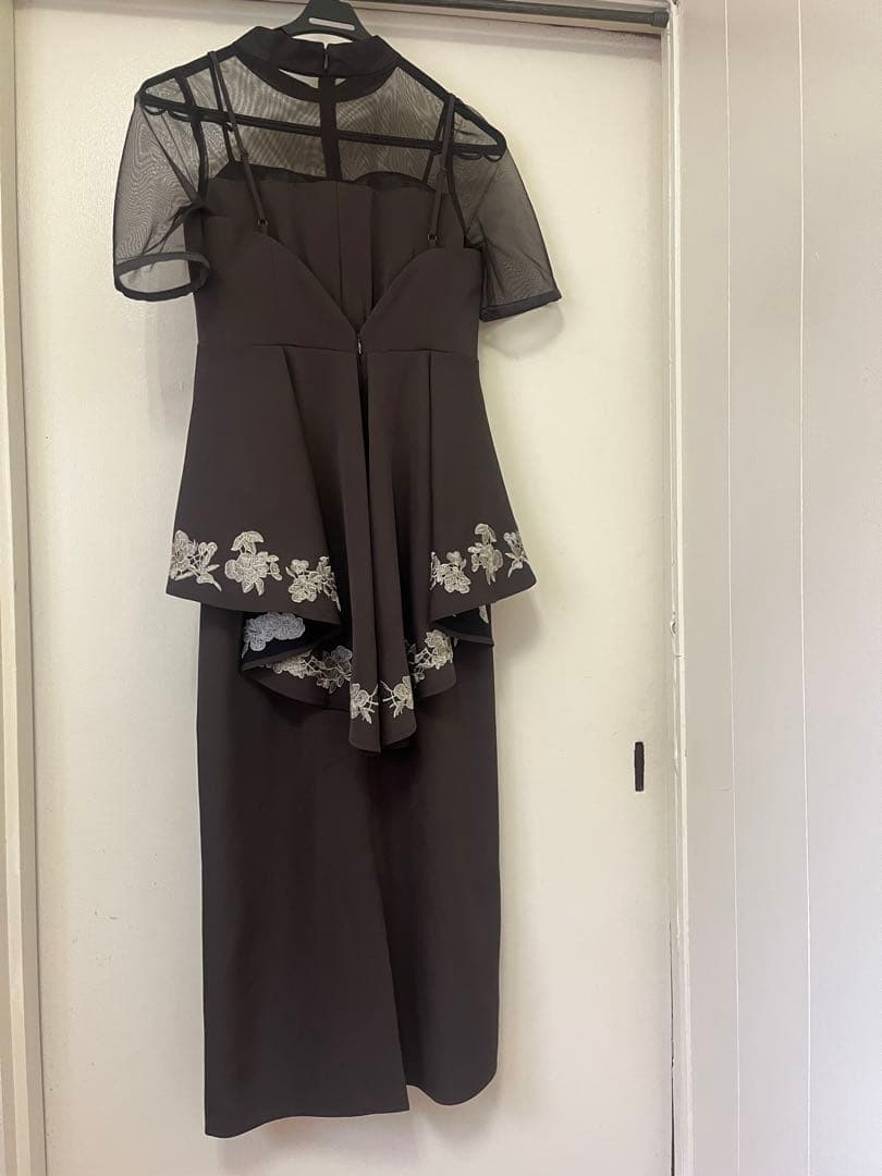 【なち】etoll ドレス 刺繍ペプラムビスチェ＆Iラインドレスセットアッ