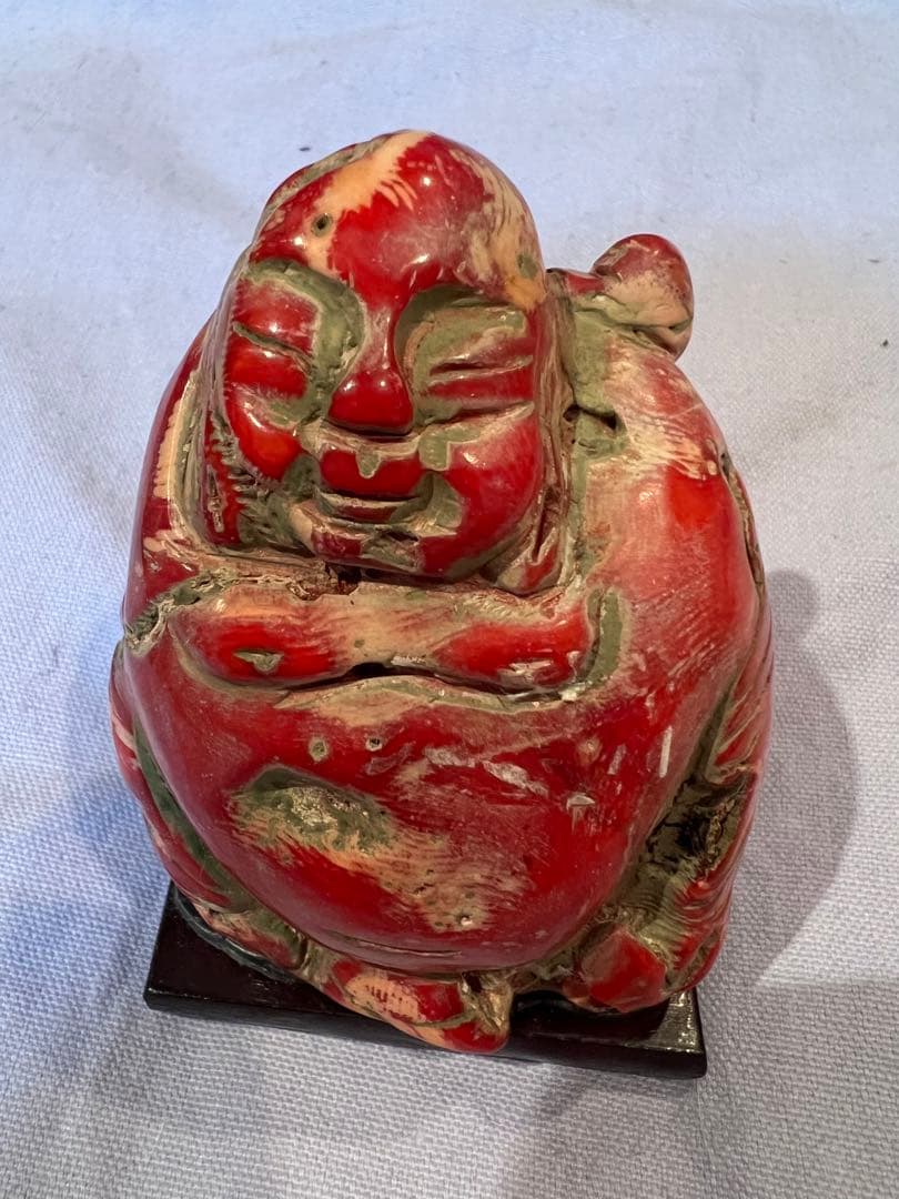 本物保証　中国骨董　赤珊瑚根付　仏像　阿弥陀仏　小型オブジェ　牛血赤珊瑚　魔除け