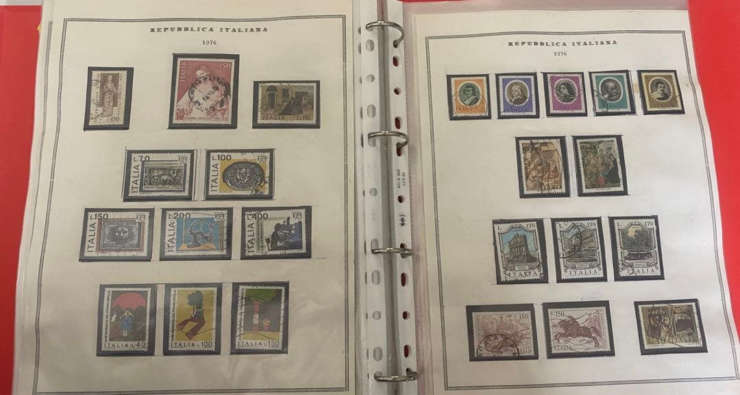 (N38) 切手コレクション イタリアの238切手
