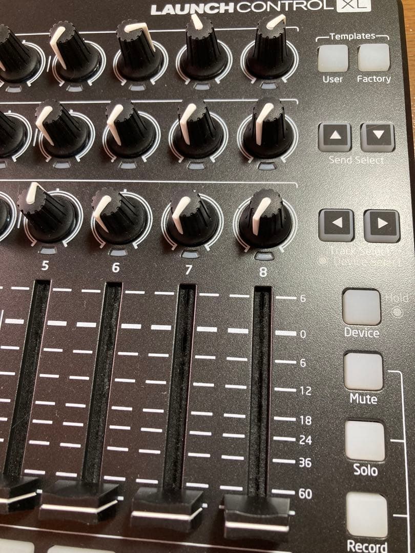 美品 Novation Launch Control XL MK2