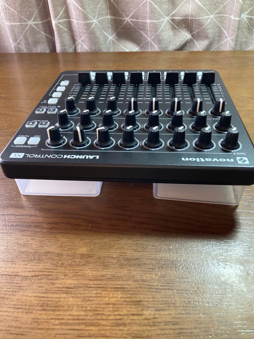 美品 Novation Launch Control XL MK2