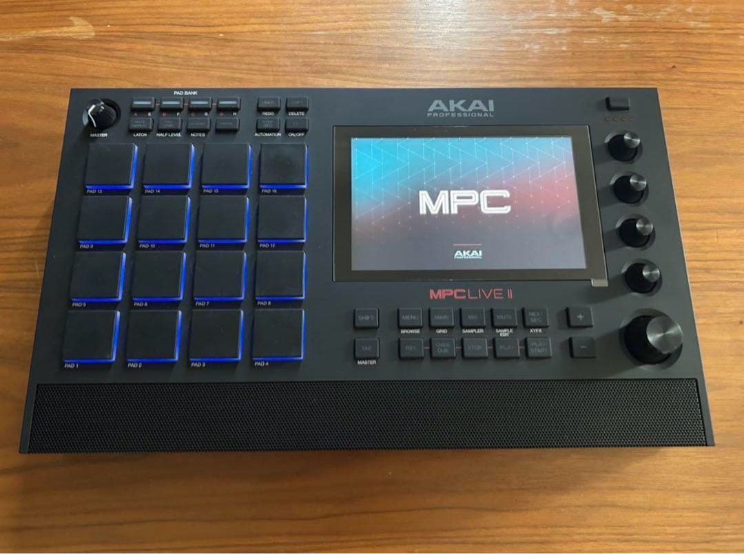 【2025年2月販売終了】AKAI MPC Live II