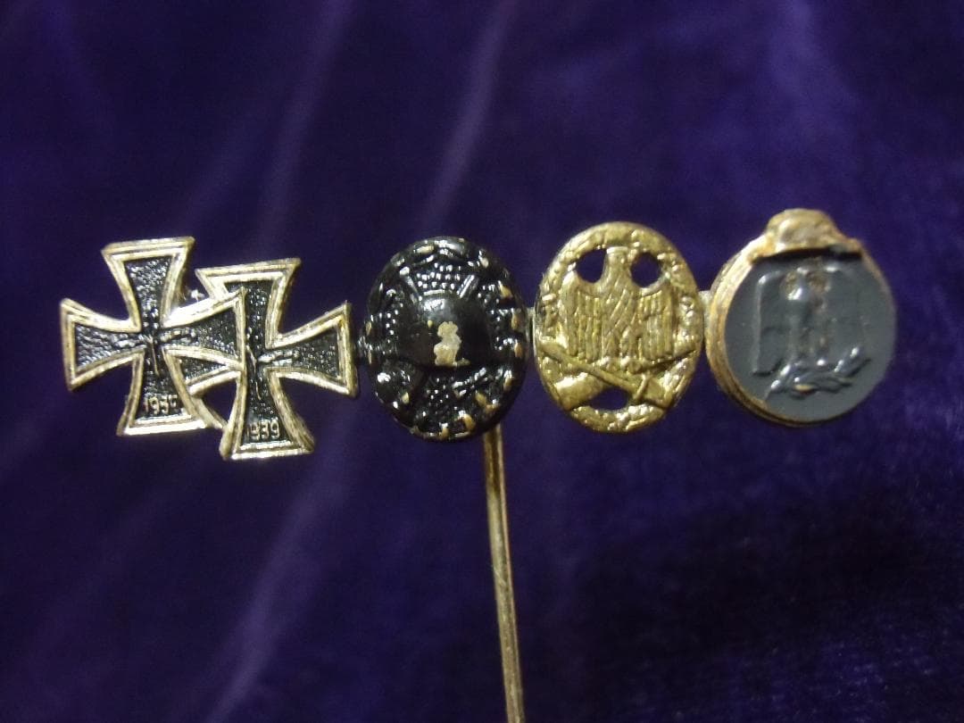 ＢＷドイツ軍/連邦軍＊１９５７年制定５連襟用ミニチュア勲章ピン（実物）