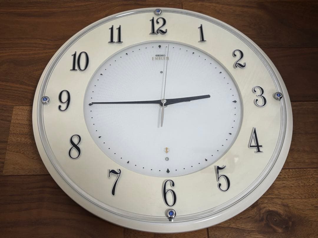 SEIKO　壁掛け電波時計　HS543W