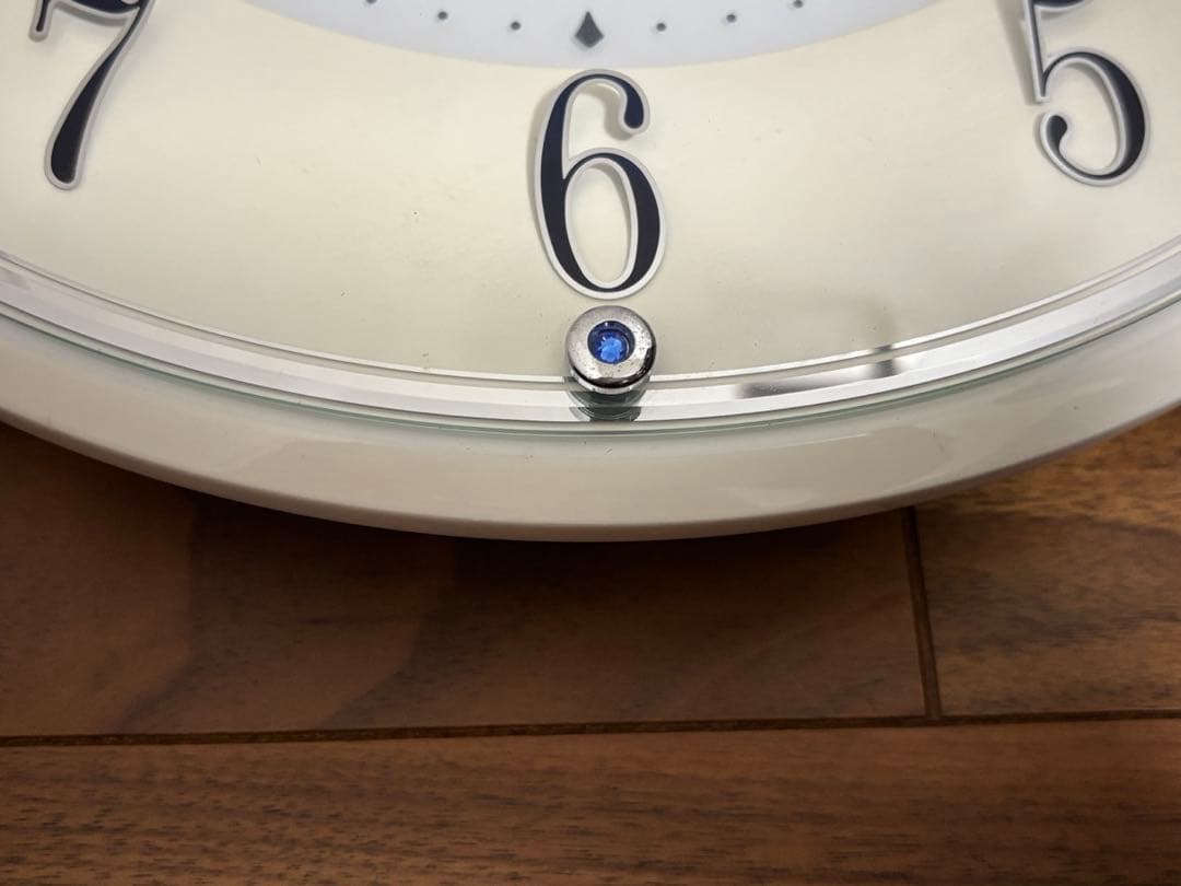 SEIKO　壁掛け電波時計　HS543W