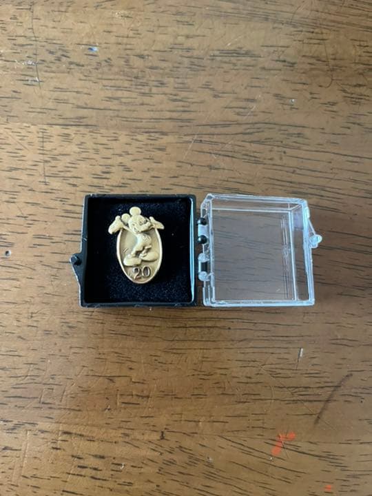 オリエンタルランド　サービスアワードピン(5.10.15.20)