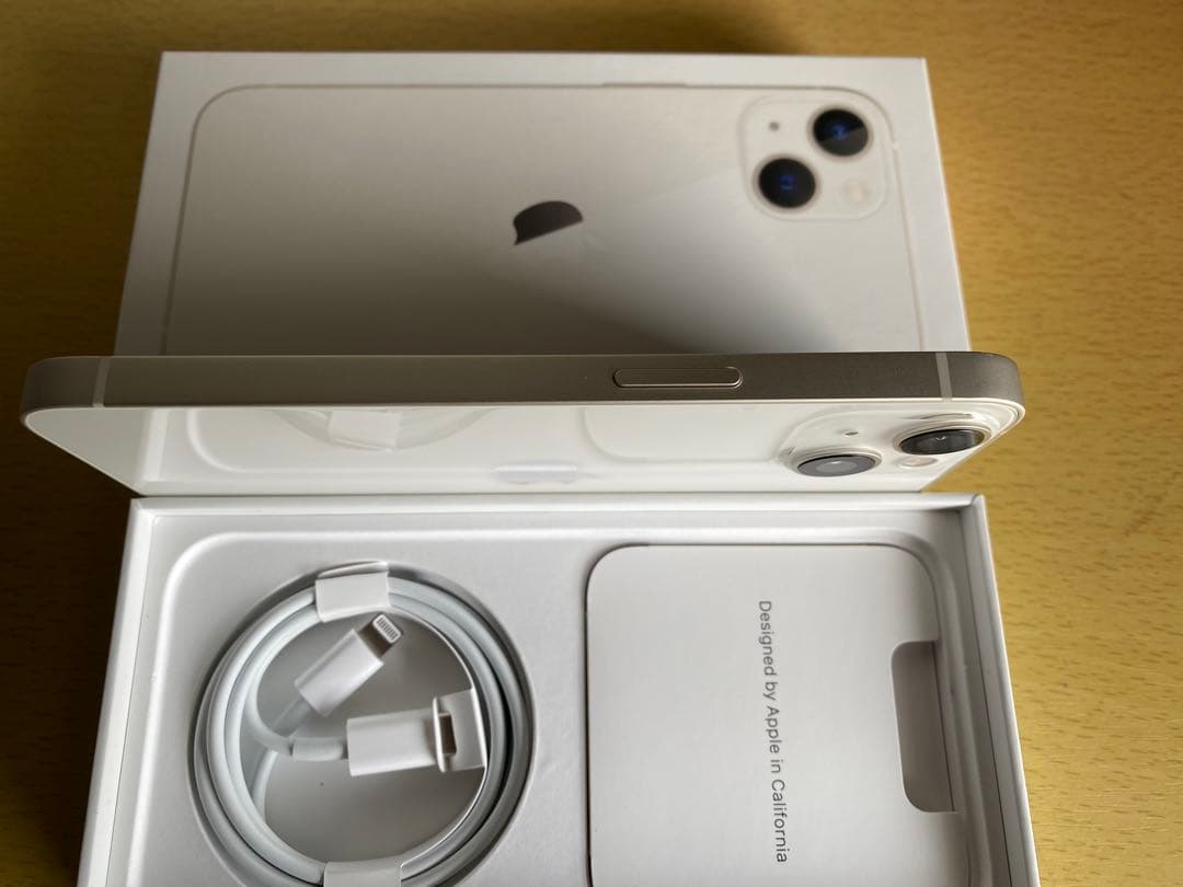 Apple iPhone 13 128GB スターライト 海外シンガポール 新同