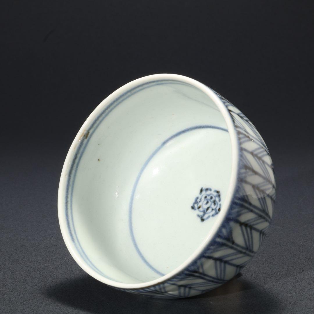 古伊万里　ころ茶碗　染付矢羽　骨董　R1378w2