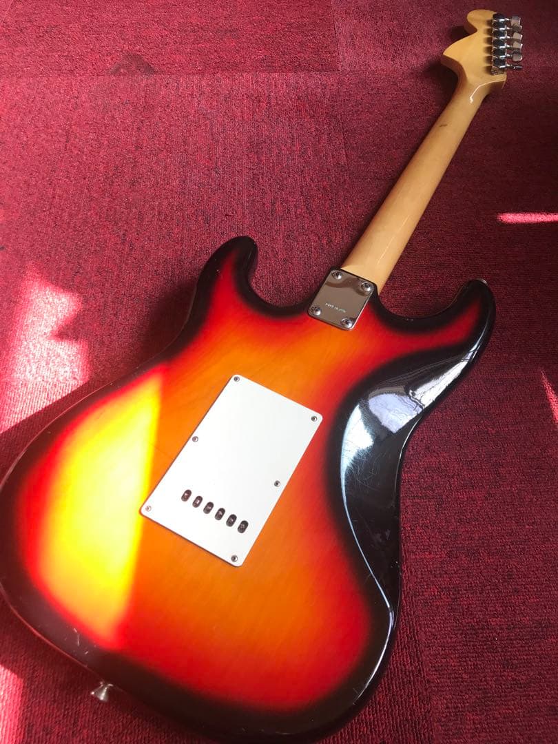 エレキギター  FOUNDER　ストラトタイプ