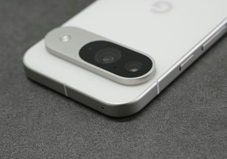 【美品】Google Pixel 9 128GB Porcelain 本体