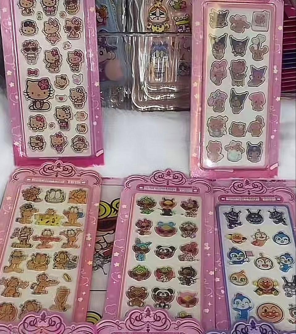 サンリオ全種、アクリル、スヌーピー、しんちゃん、スヌーピー、日焼けお尻