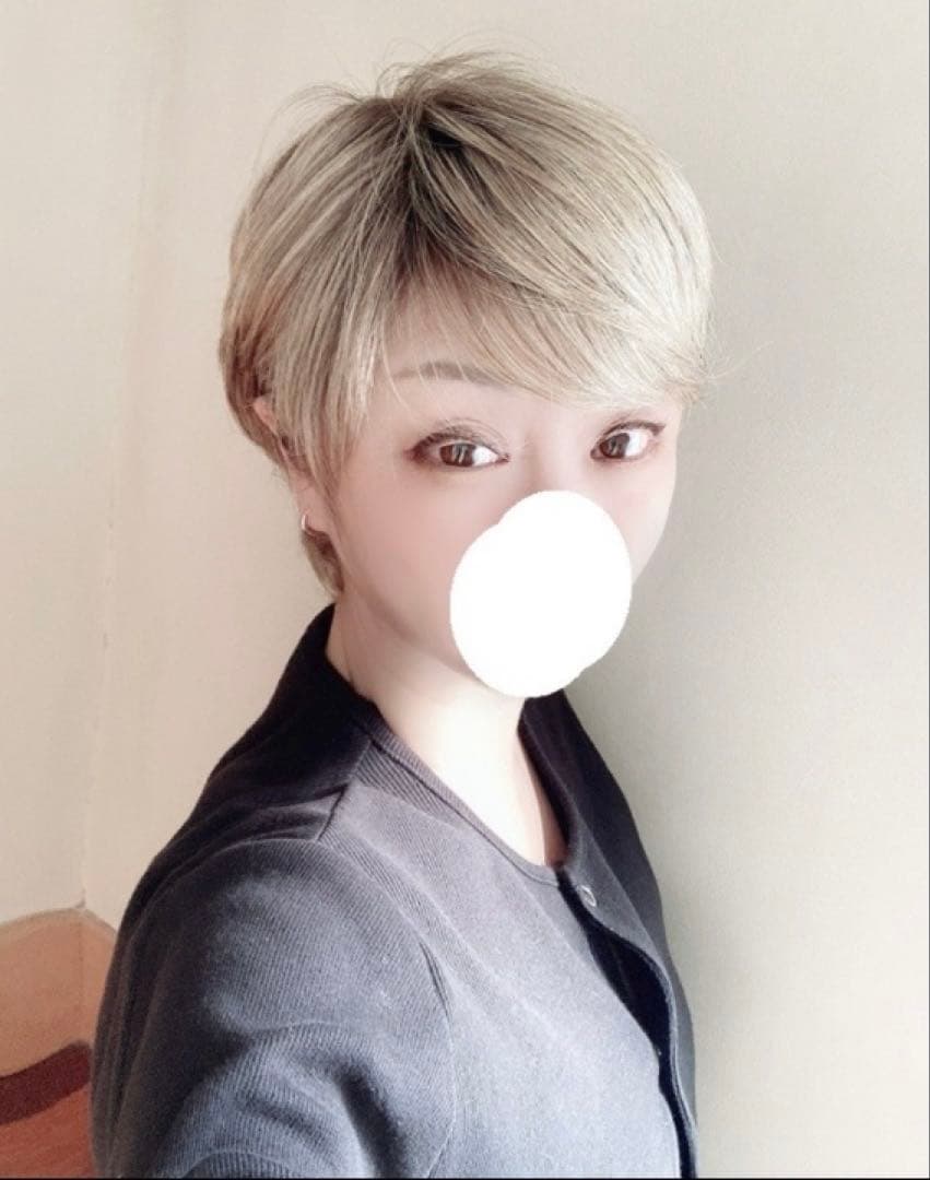 ひとみ　マリブ　ショート　ブロンドグラデーションカラー