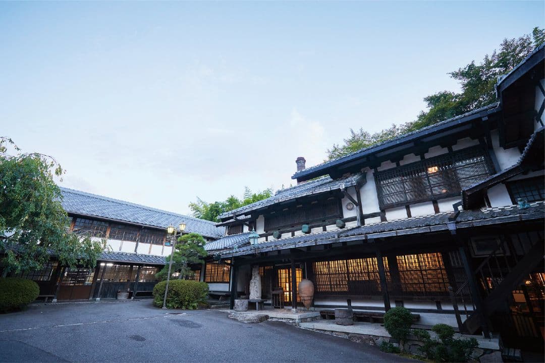 【幸兵衛窯】陶額 2026年 色絵金彩福午陶額