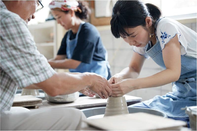 【幸兵衛窯】陶額 2026年 色絵金彩福午陶額