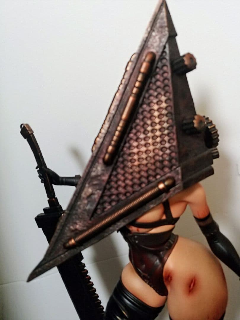 Demon Core Studioサイレントヒル ピラミッドヘッドガレージキット