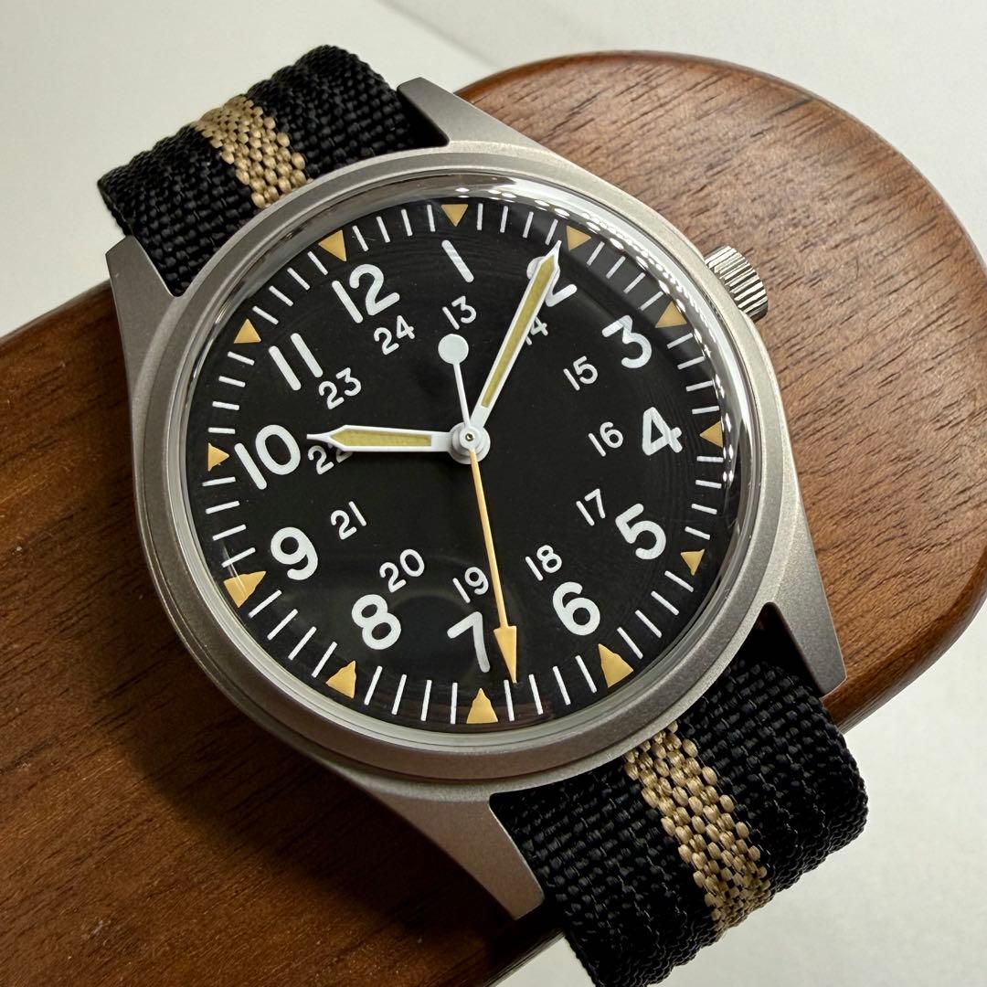 Militado ML07｜VH31スイープクォーツ搭載｜サファイアドーム風防