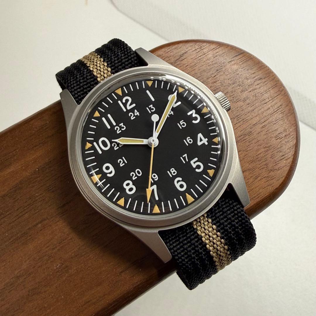 Militado ML07｜VH31スイープクォーツ搭載｜サファイアドーム風防