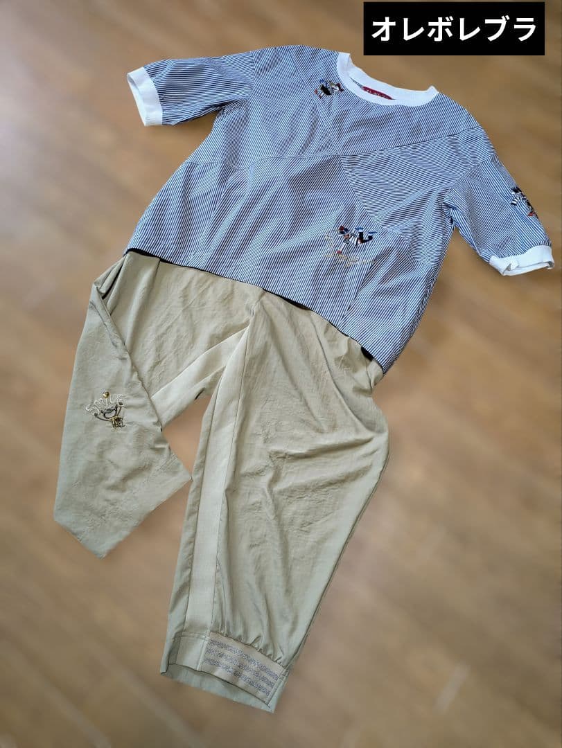 オレボレブラ♥️ぶたさんゴールドラメビジュ涼感ベージュサルエルパンツ