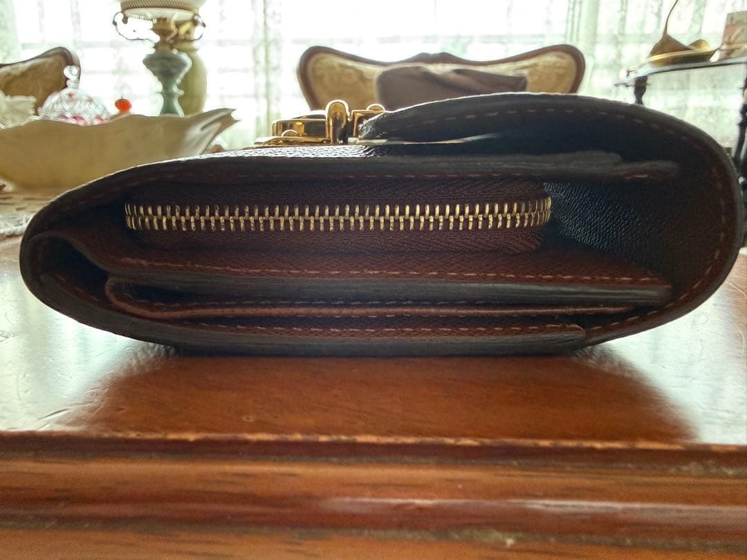 t*8様 【Louis Vuitton】モノグラム　ポルトフォイユジョイ三つ折り