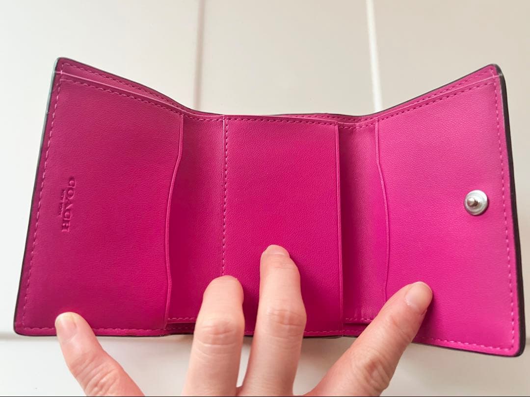 【美品】COACH スタッズ 三つ折り財布 ピンク