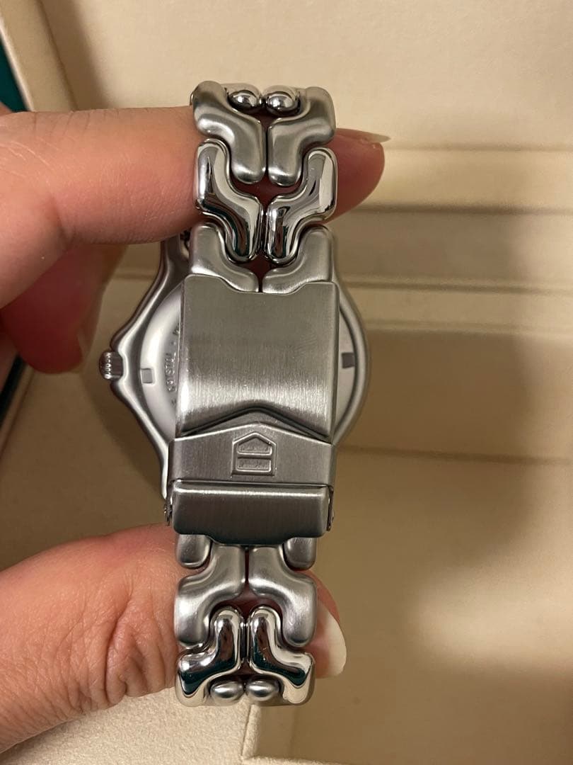 【希少】タグホイヤー セル WG111F デイト クオーツ ワインレッド 美品