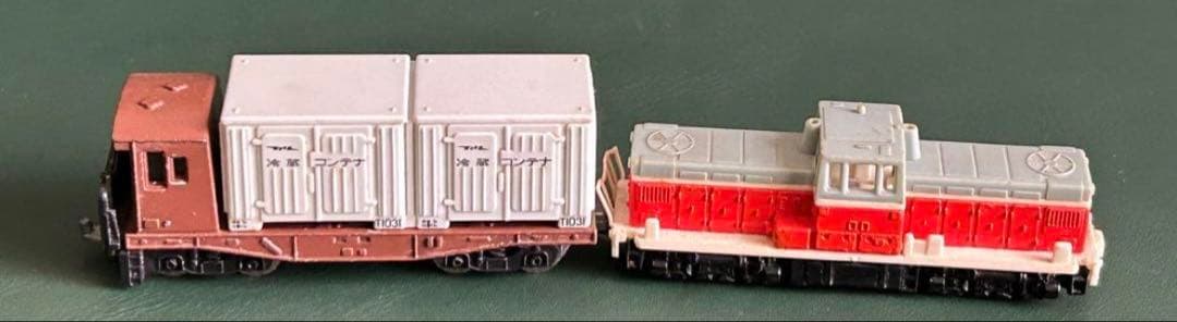 トミカトレイン DD13形ディーゼル機関車 貨車セット