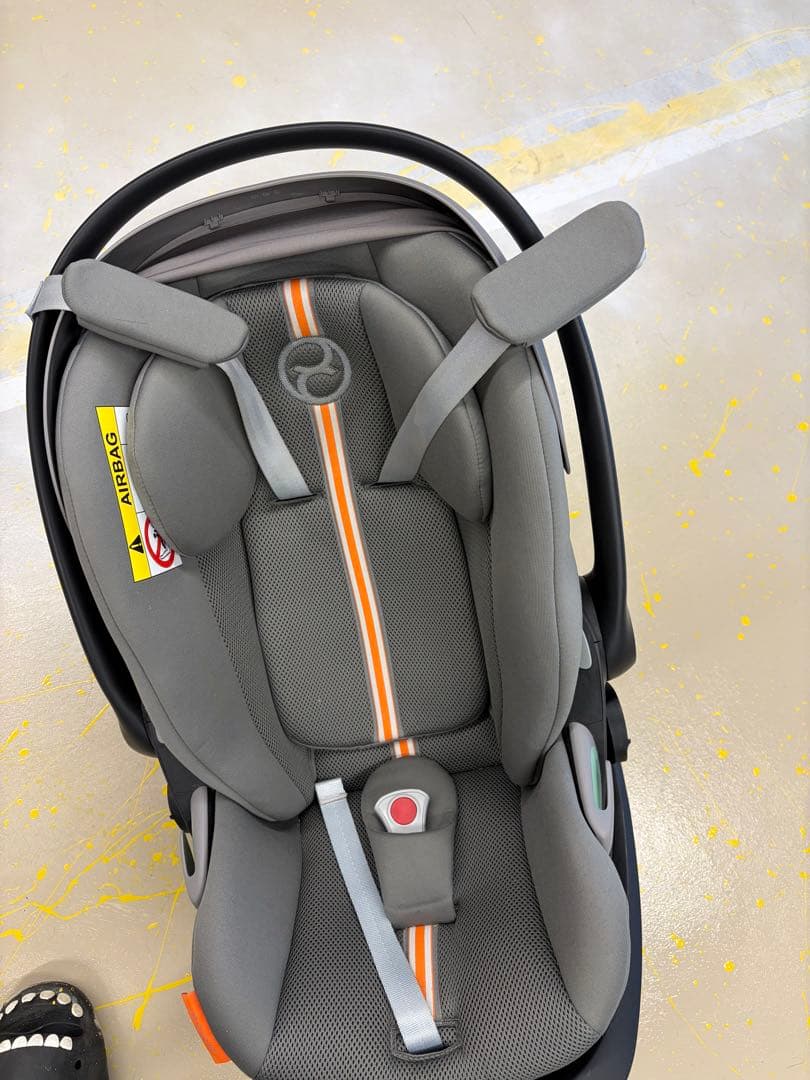 お値下げ不可CYBEXサイベックス　ベースG＆クラウドG i-sizeセット