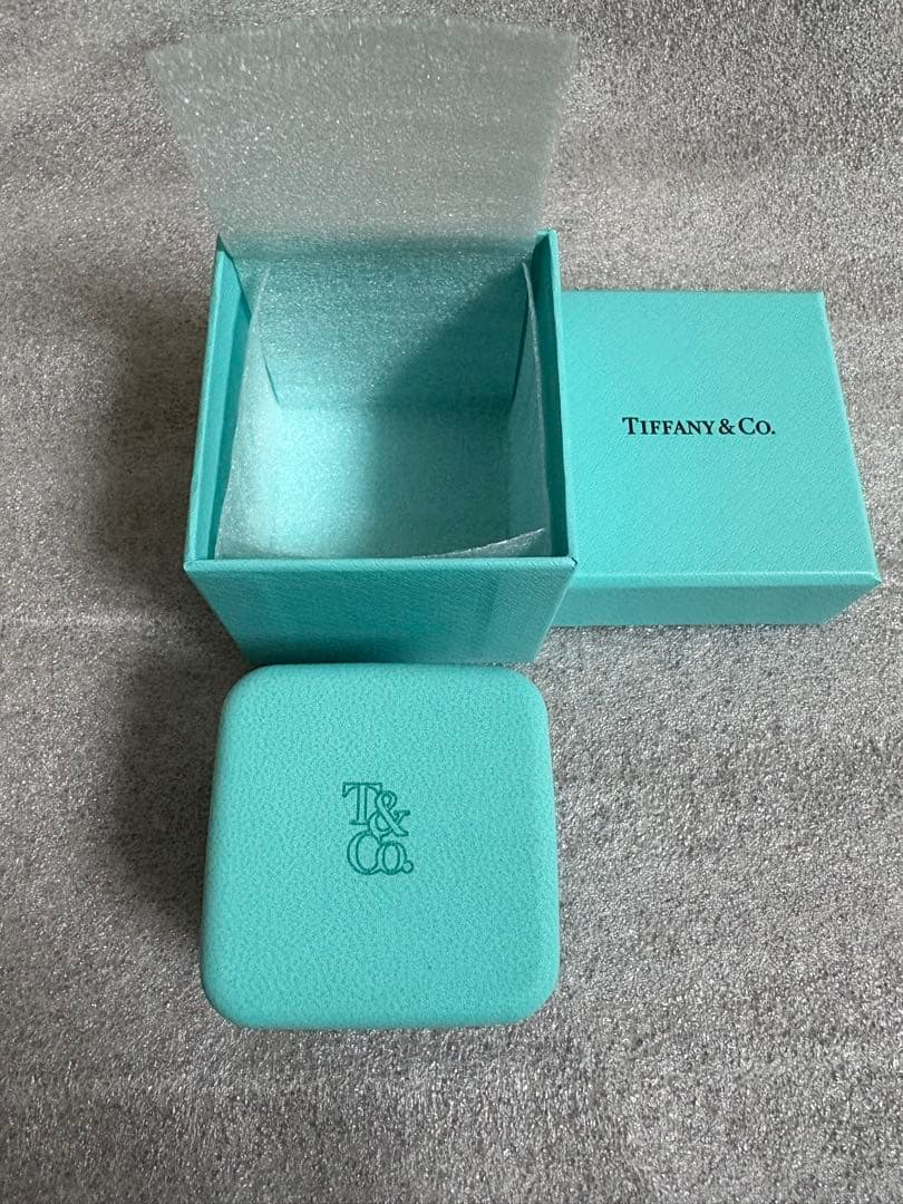 限定品　新品未使用ティファニー リング指輪 アクセサリーミニケース空箱