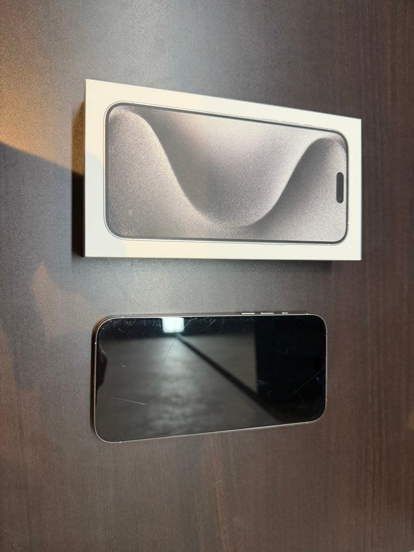 iPhone 15 Pro Max 256GB 本体　simフリー