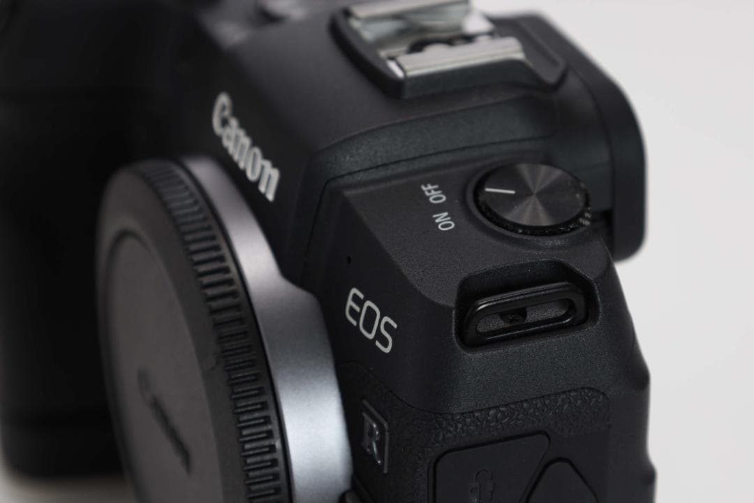 Canon EOS RP ミラーレス一眼カメラ 純正グリップ付き