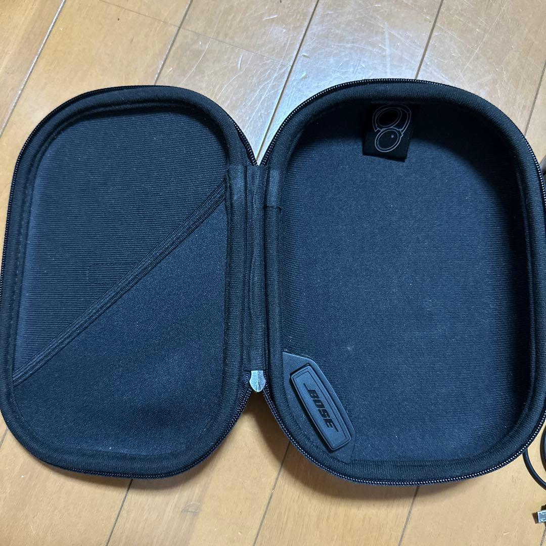 Bose ワイヤレスヘッドホン ハードケース付き