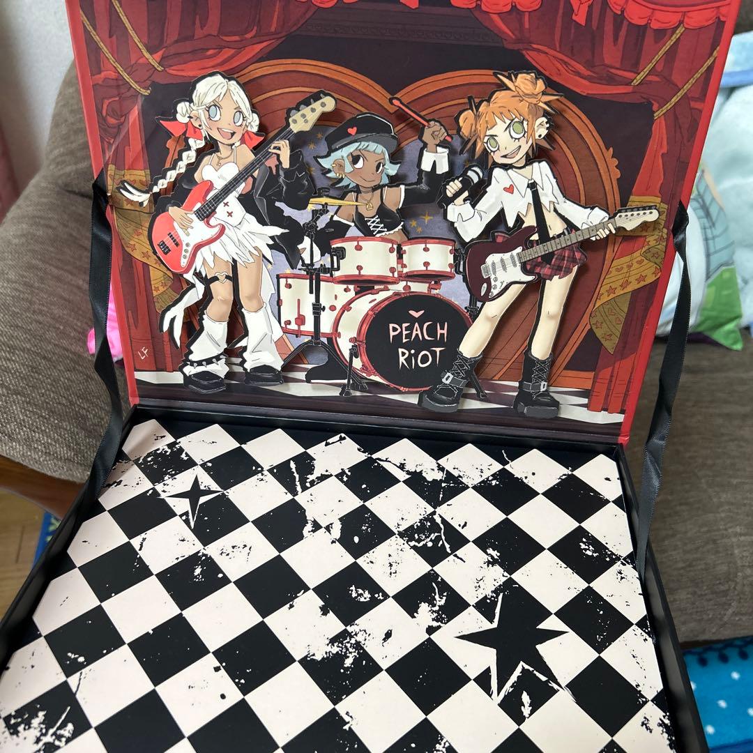 PEACH RIOT Bloody Valentine フィギュアセット