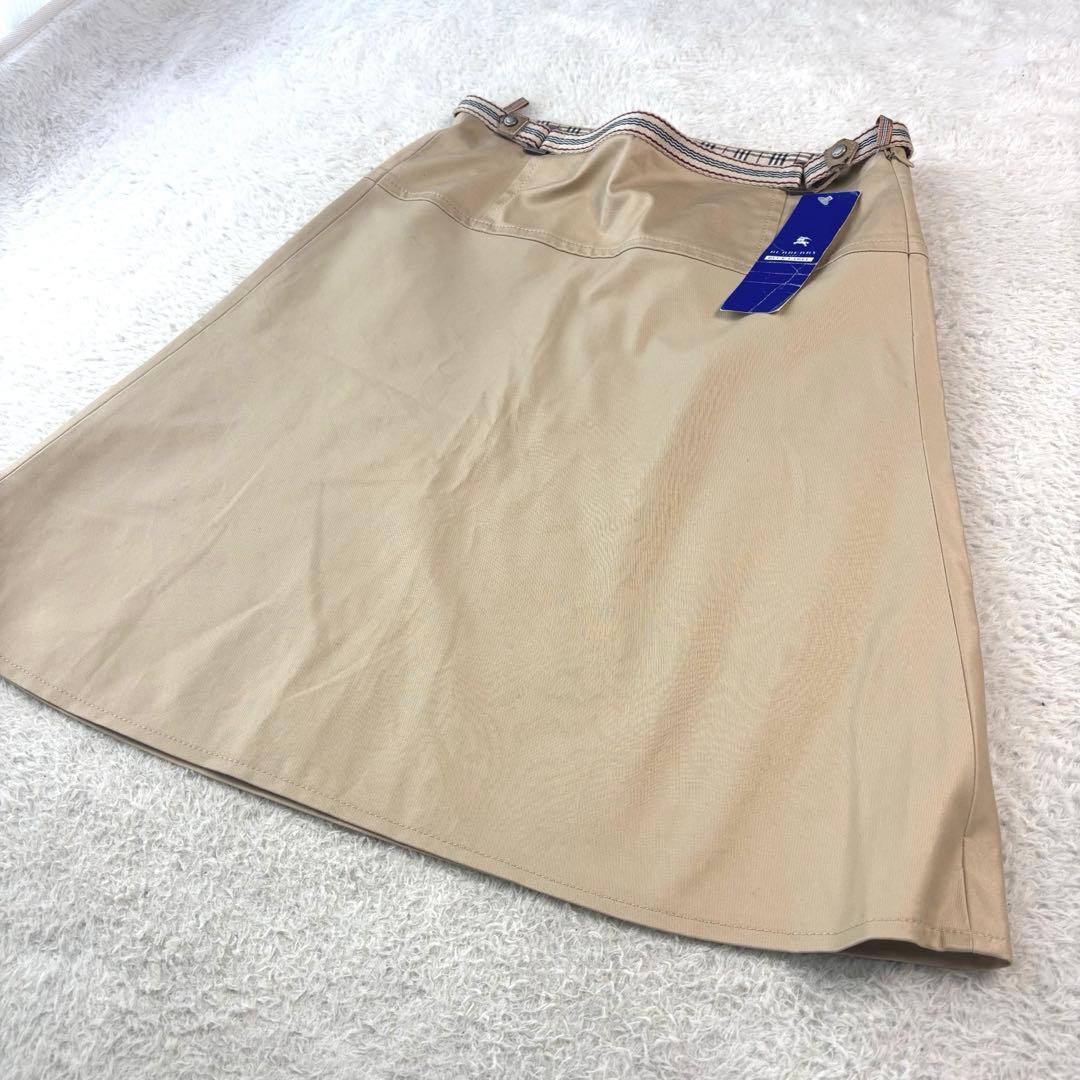 未使用 タグ付 バーバリーブルーレーベル ベージュ ひざ丈スカート ノバチェック
