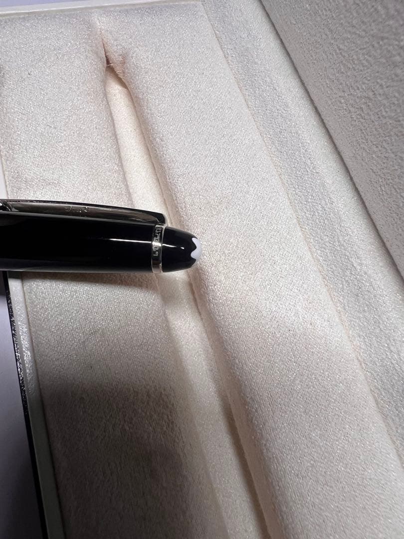 MONT BLANC 黒 ボールペン 本体 専用ケース付き　美品