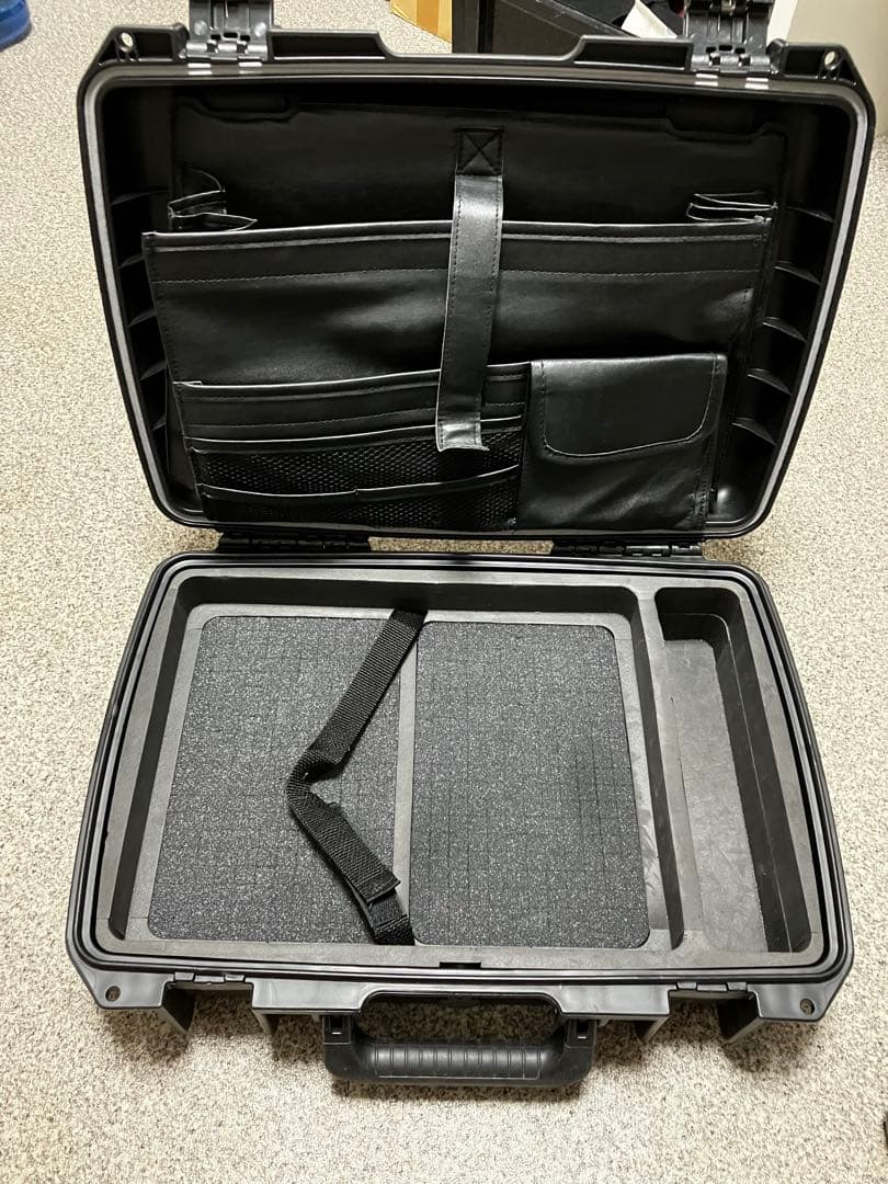 HARDIGG iM2370 黒 （現PELICAN）