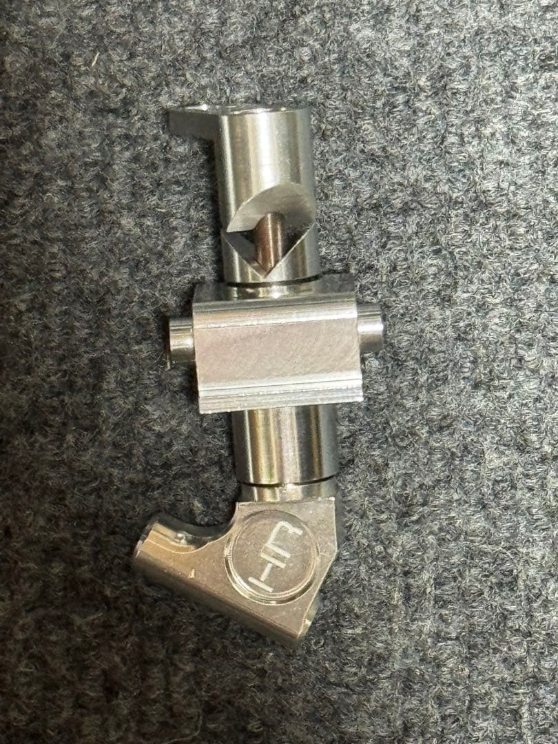 【てる】京商　ハングオンレーサー用　パーツ2種