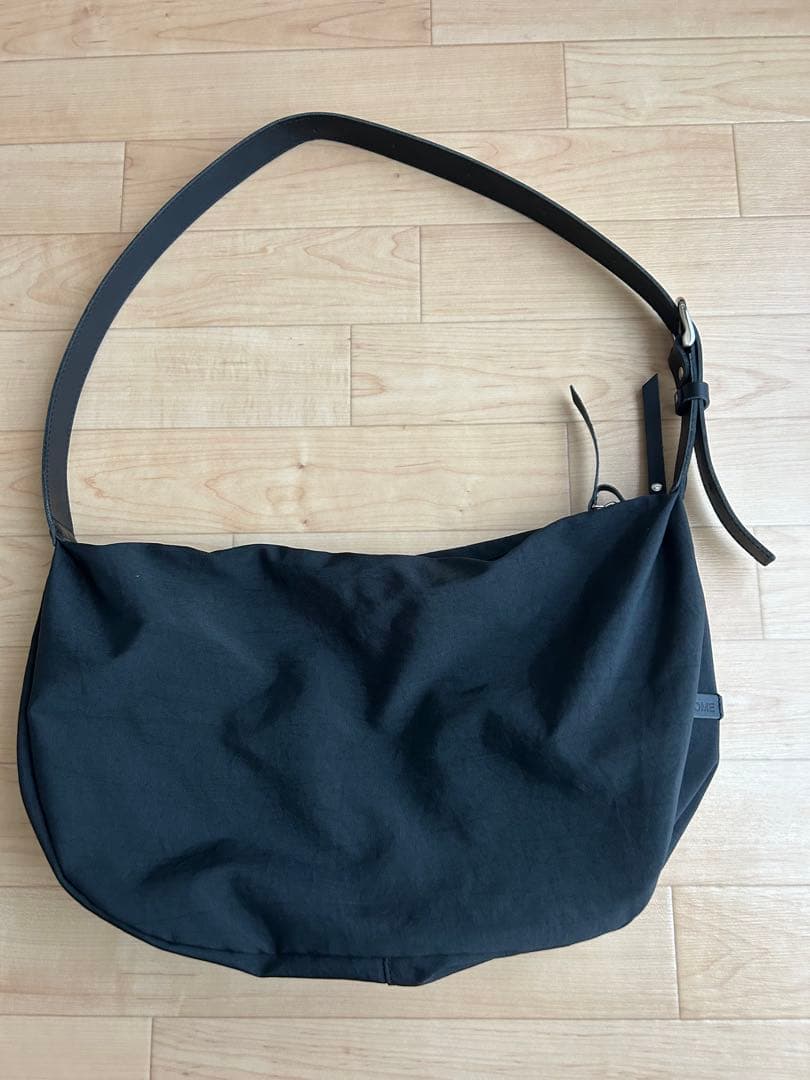 our ムーンショルダーバッグ