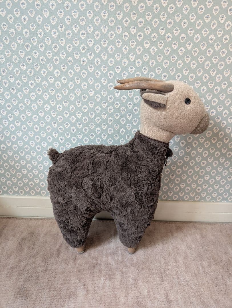 ブルネロクチネリ　非売品　ヤギ　ぬいぐるみ　カシミヤ　モヘア　希少　超レア　美品