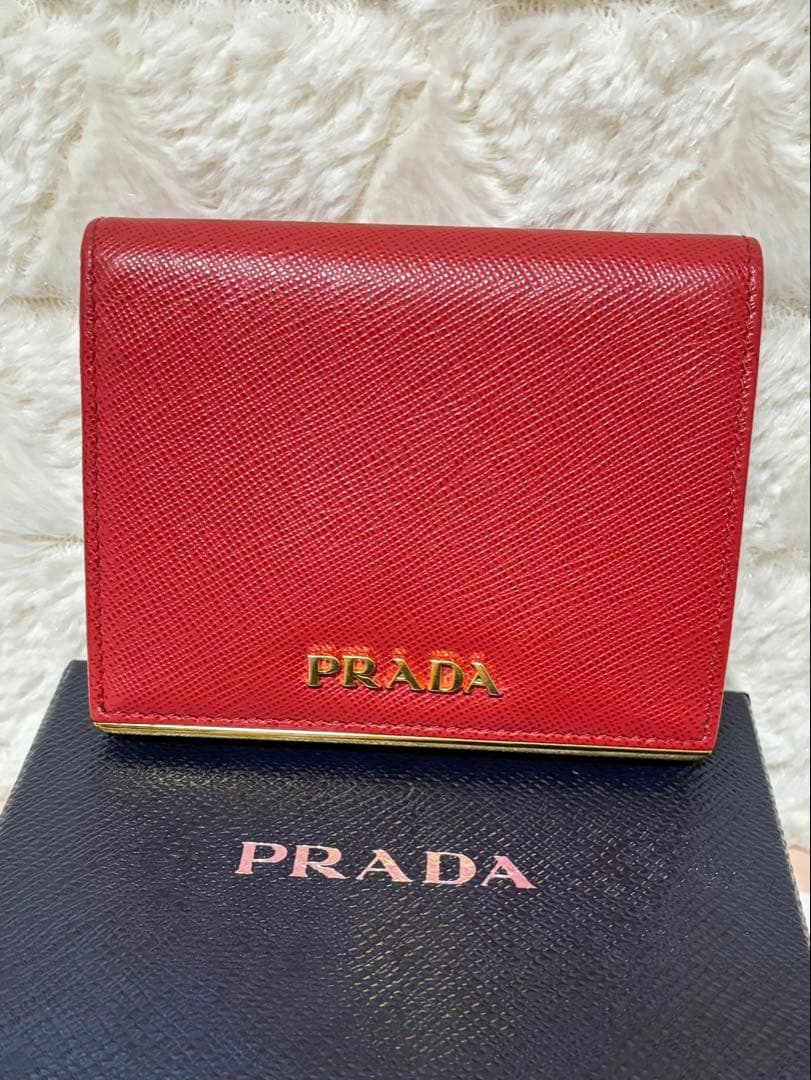 PRADA 二つ折り財布　レッド　ゴールド　1MV204 ゴールドライン
