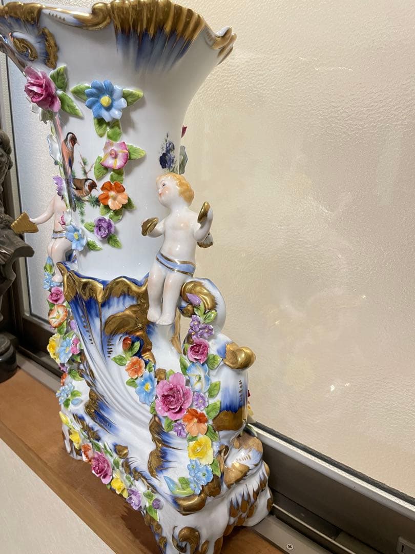 インテリア置物　エンジェル花瓶全長約４０センチ。