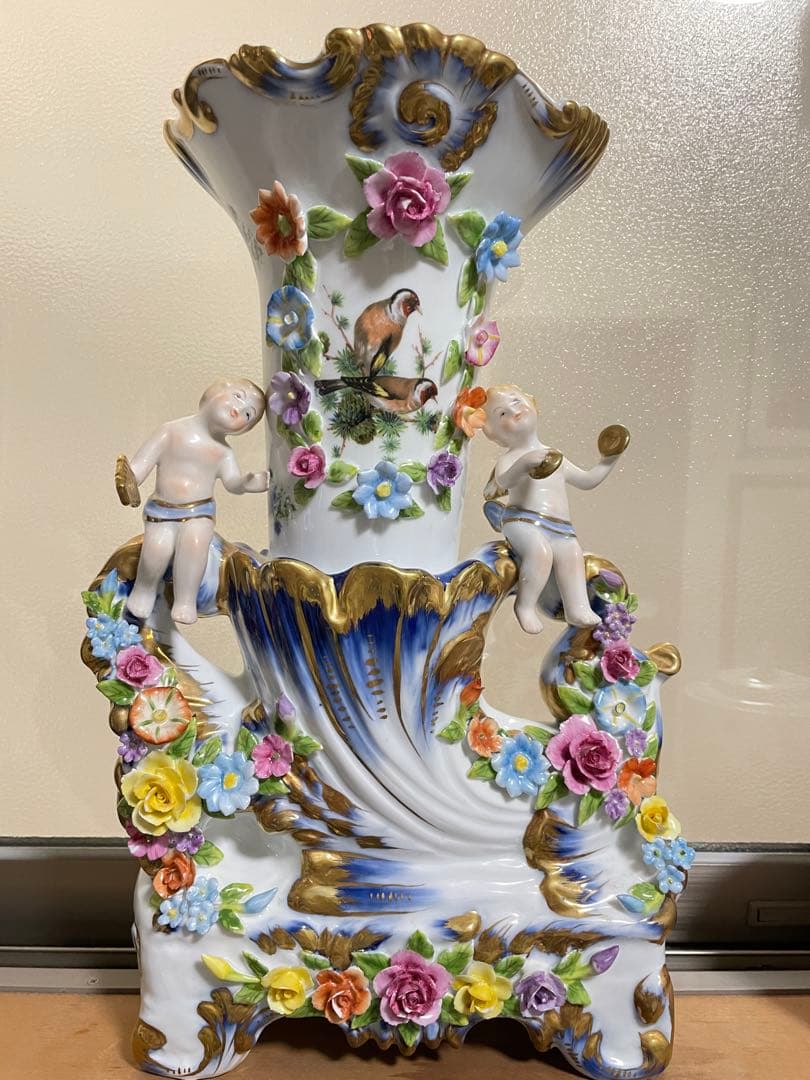 インテリア置物　エンジェル花瓶全長約４０センチ。