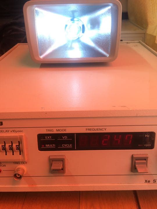 キセノンランプフラッシャーとIRストロボ装置