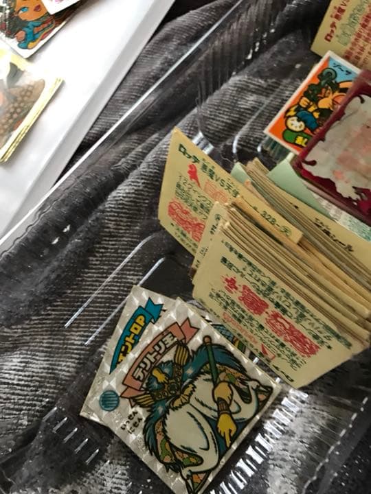 旧ビックリマン 後期多数有　価格相談その他可能　状態普通以上200枚以上あります